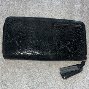 Kenneth Cole Black Snakeskin Textured Wallet